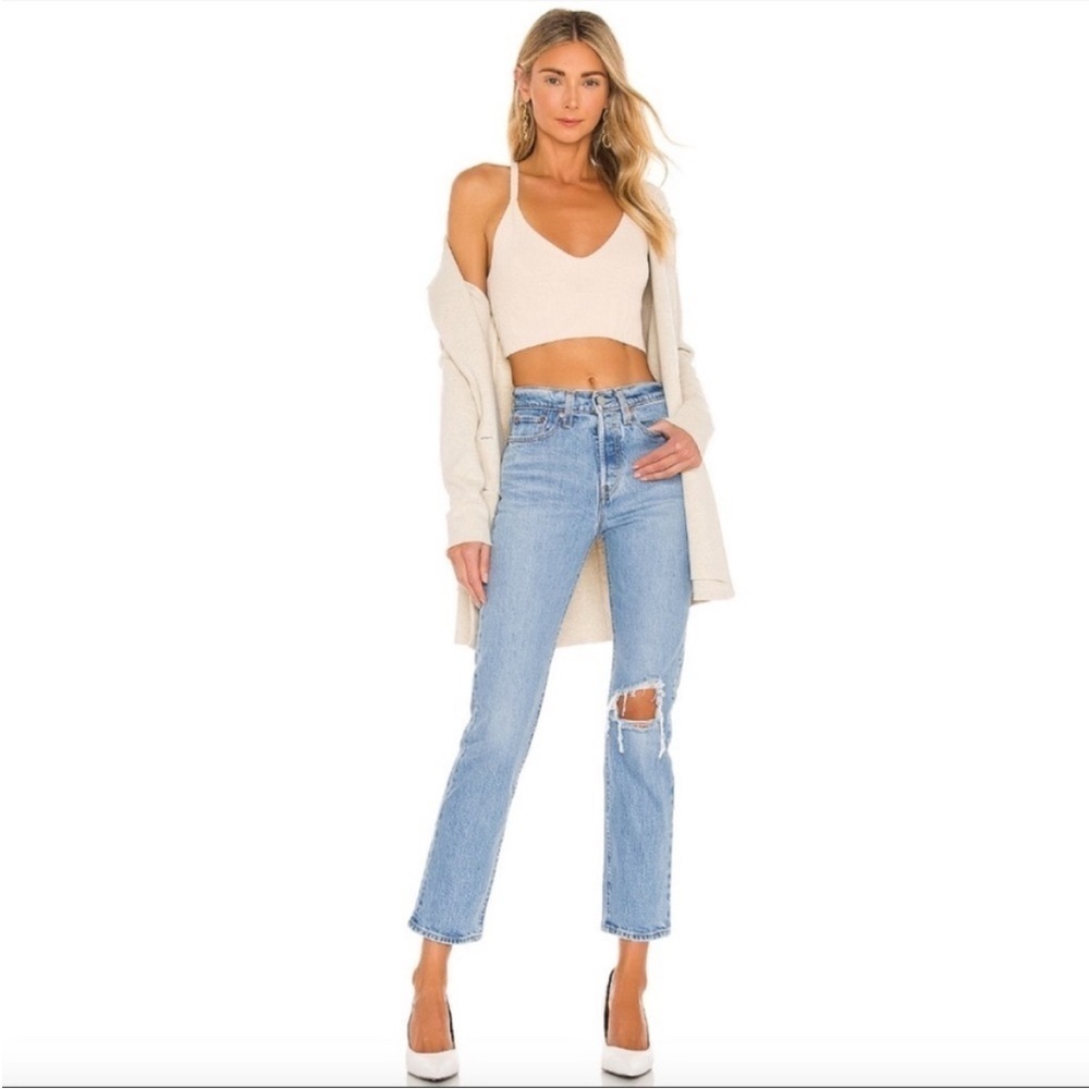 LEVI’S Premium Wedgie Straight Medium Wash Distressed Rigid Denim Jeans